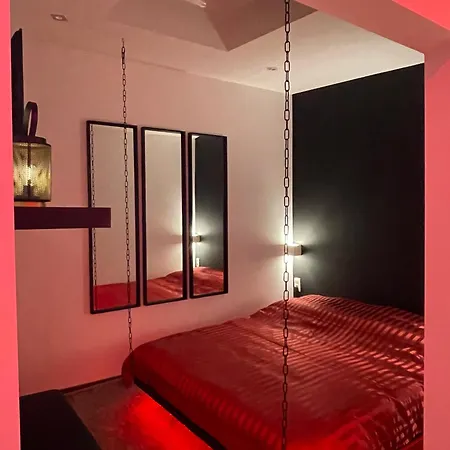 Charnel - 50 Nuances Luik