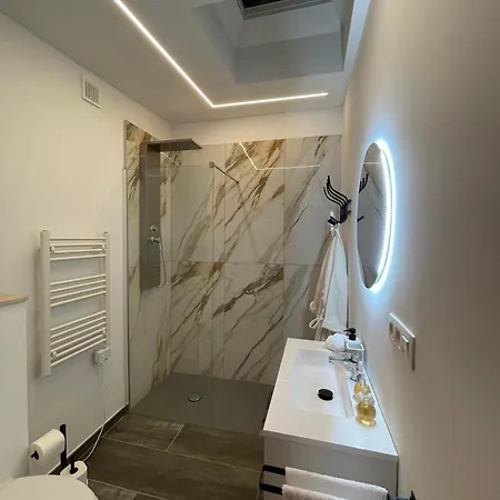 Bed & Breakfast Charnel - 50 Nuances Luik